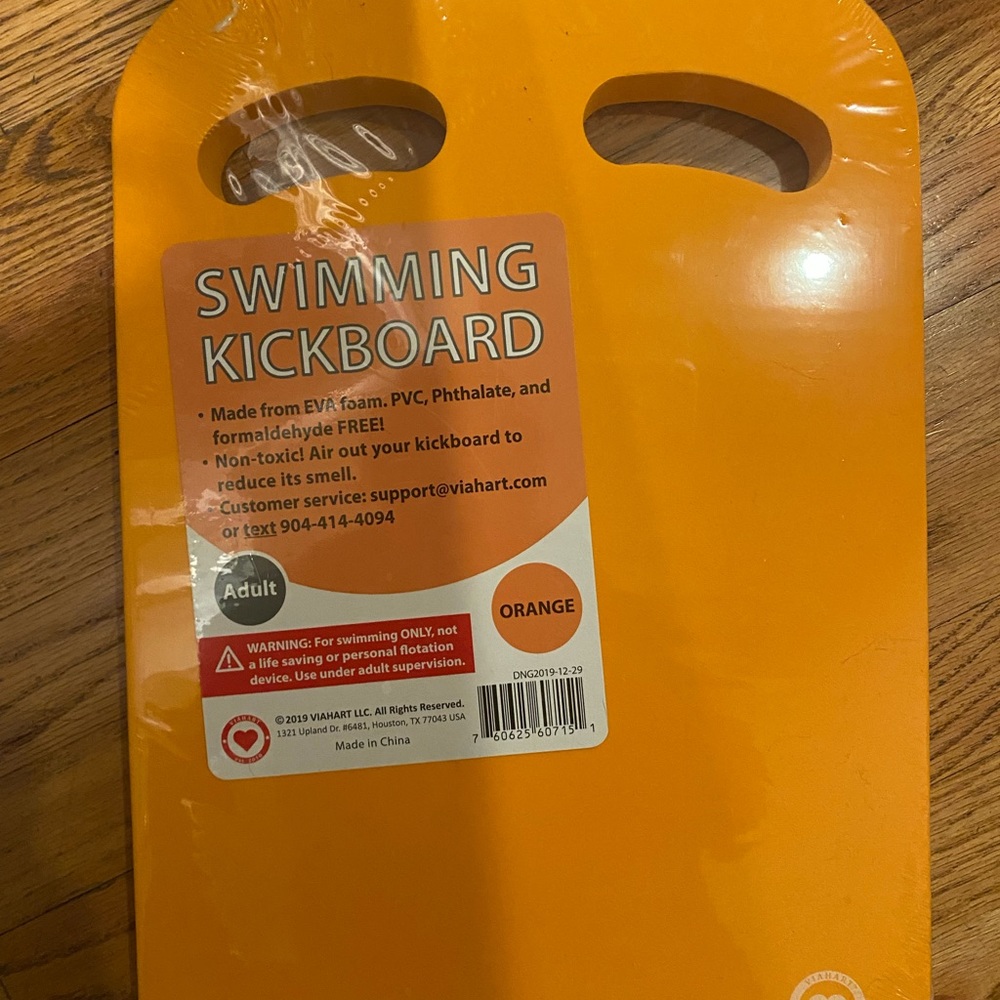 Kickboard for pool workouts